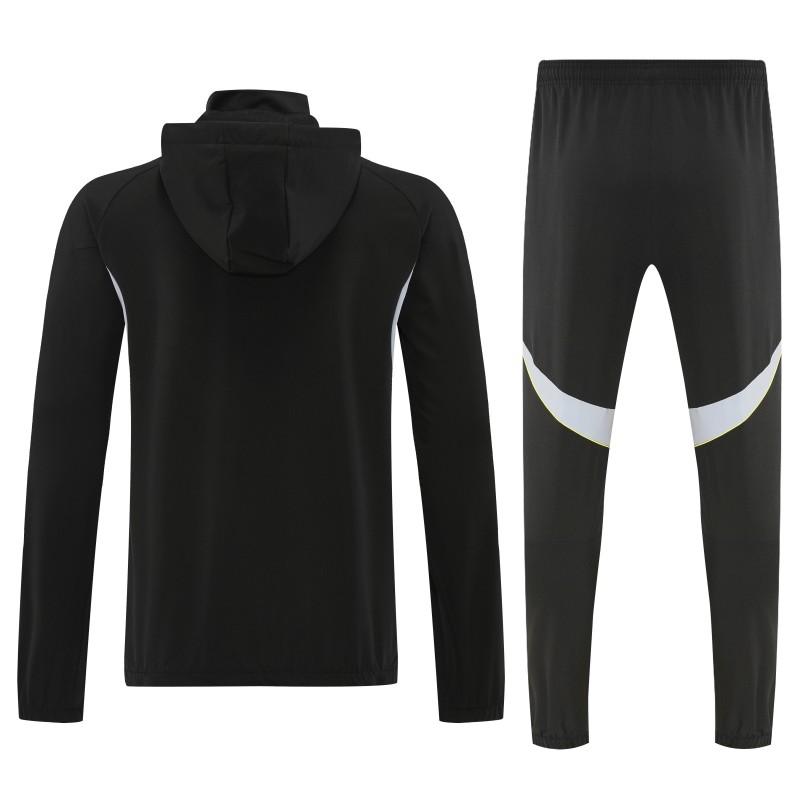 Real Madrid Survêtement / Training 2025 2026€39.99