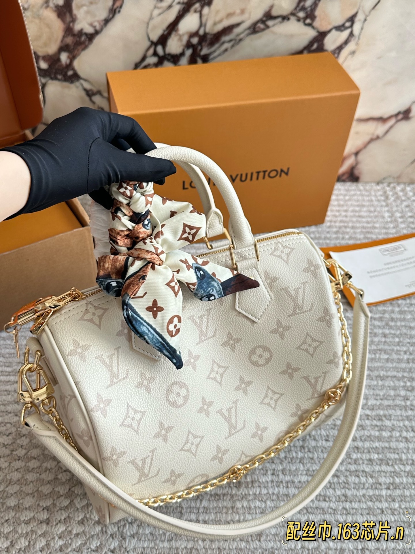 LV Speedy 25 Handbag - cnluxepick
