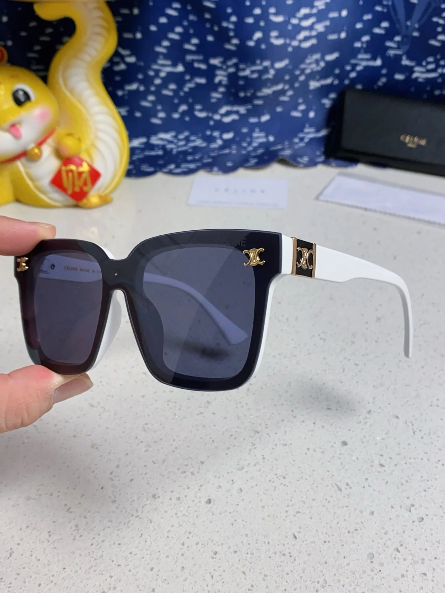 Celine Square Large Frame Arc de Triomphe Sunglasses - cnluxepick