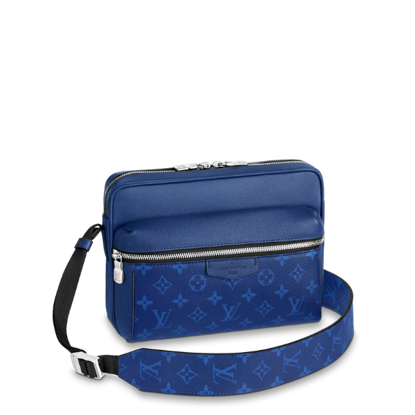 Louis Vuitton Outdoor Messenger Navy Blue 25Cm M30242
