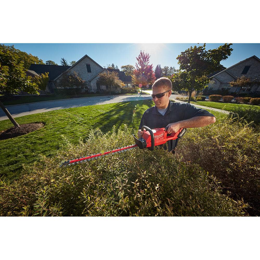 Milwaukee M18 FUEL 24In Hedge Trimmer 2726-20
