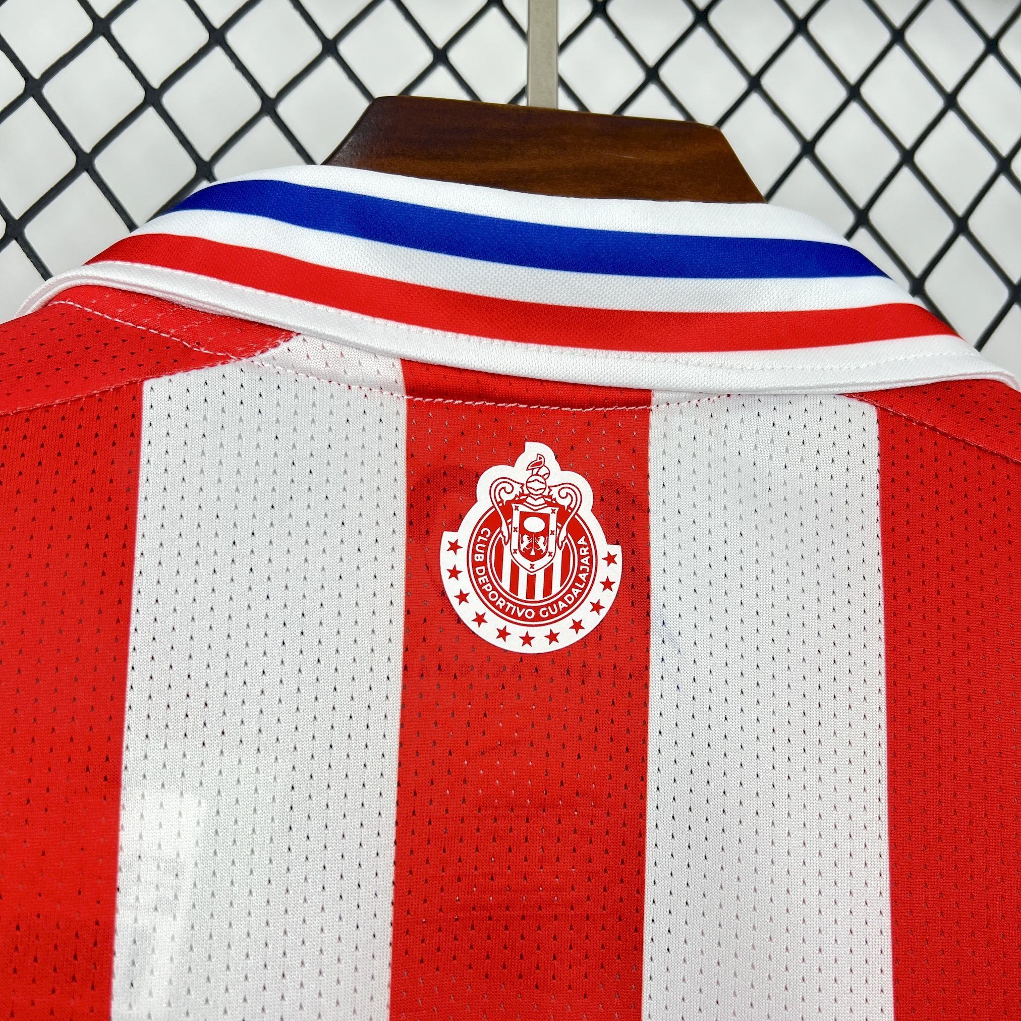 Retro Chivas 2017/18 110th Anniversary Jeresy