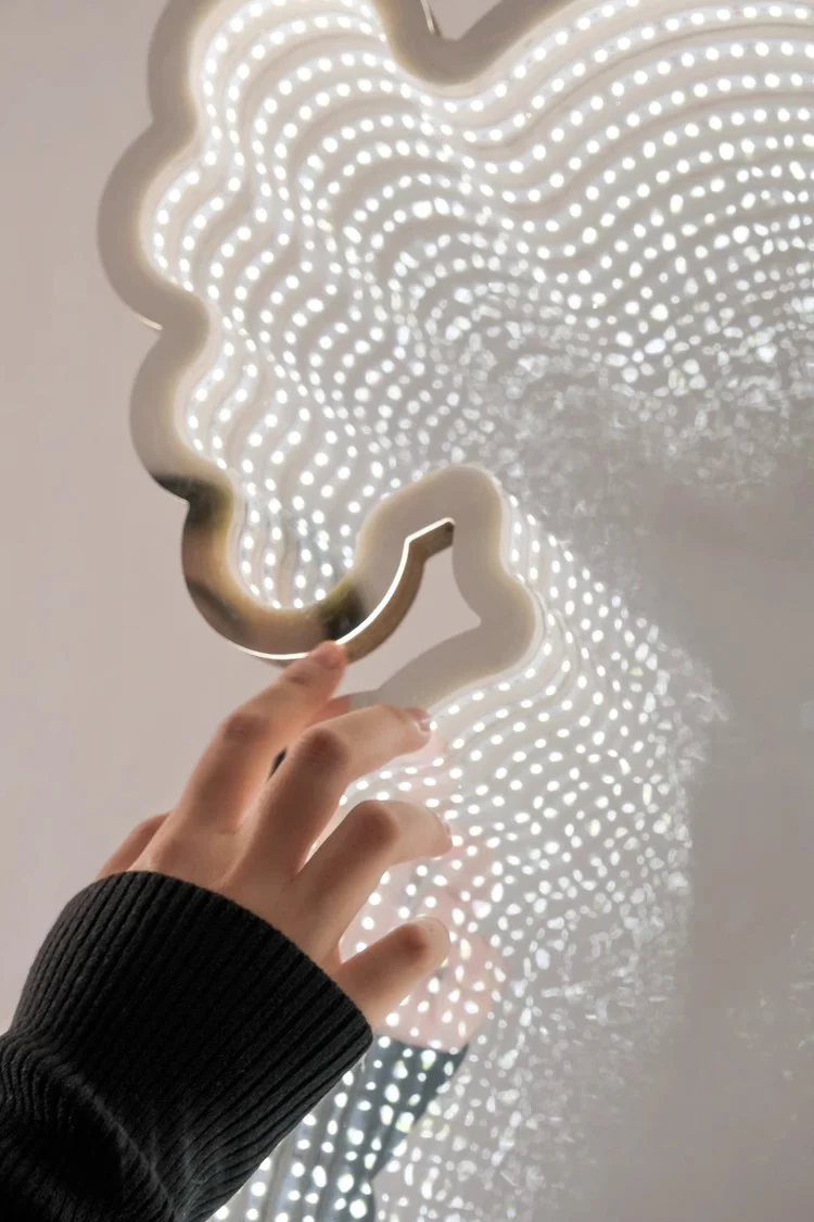 LA017 - Trendy Art Mirror Light Living Room Entrance Light Bedroom Night Light Makeup Vanity Mirror