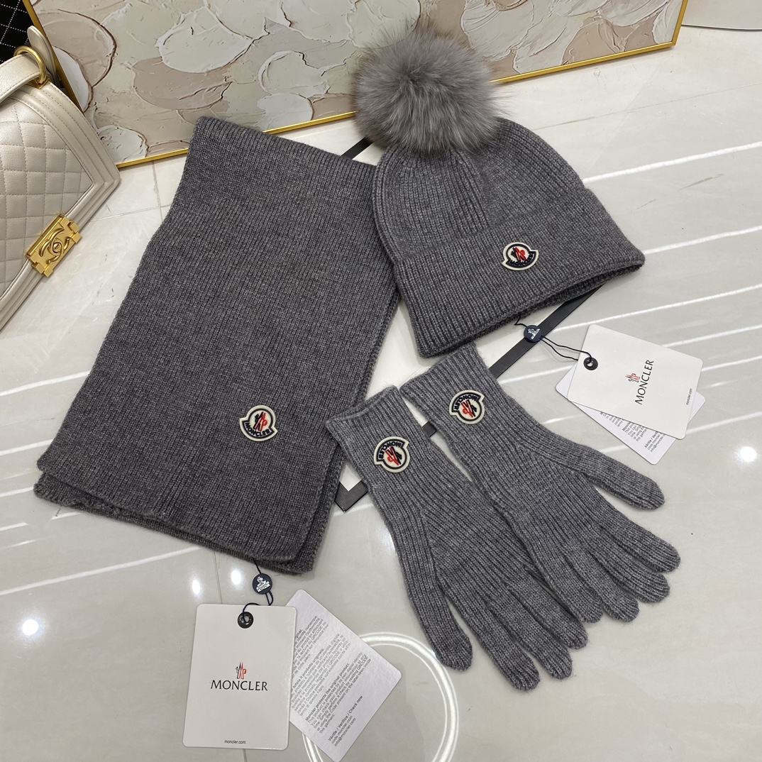 Moncler Three piece set（hat+scarf+glove） - cnluxepick