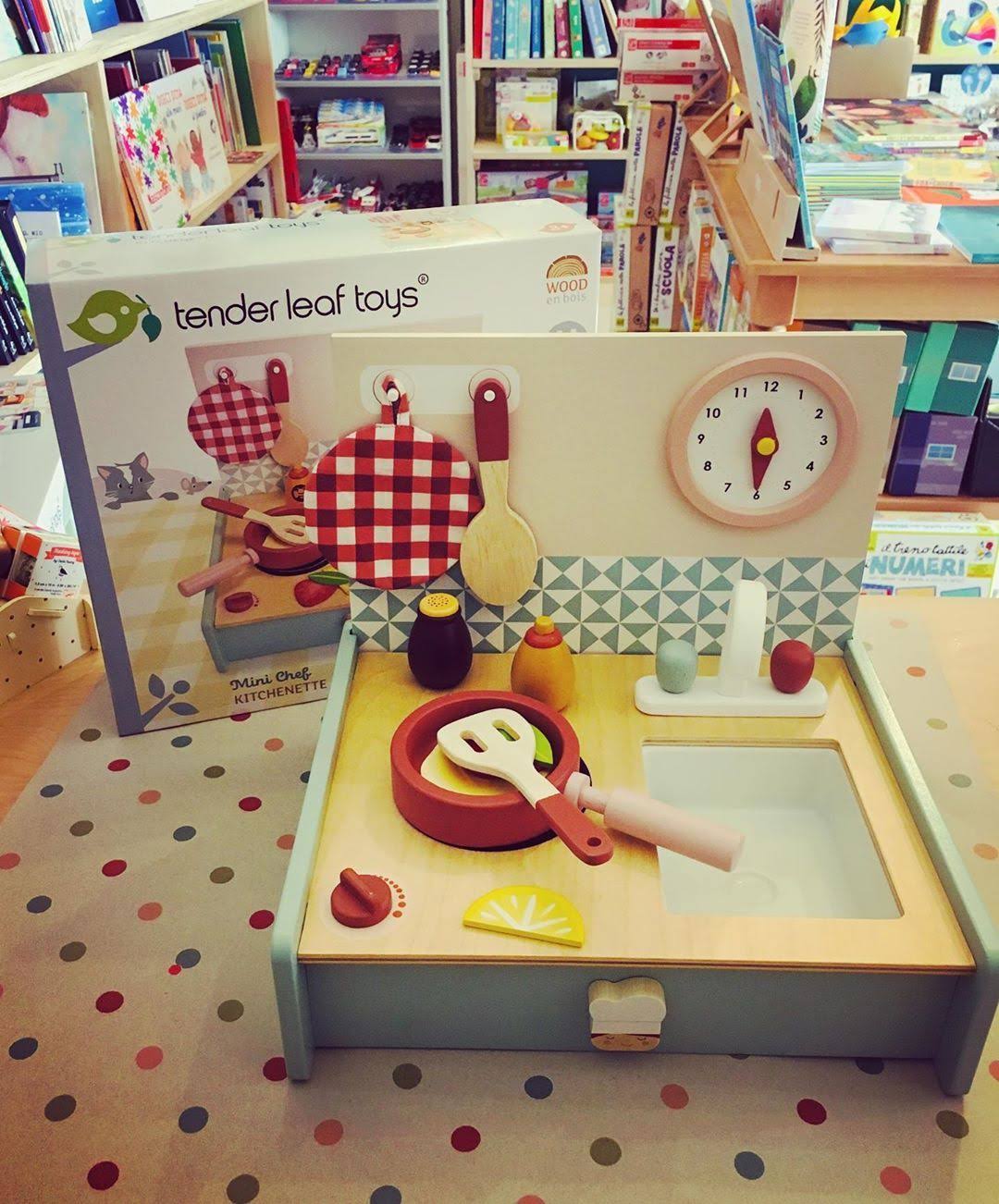 Tender Leaf Toys Kitchenette