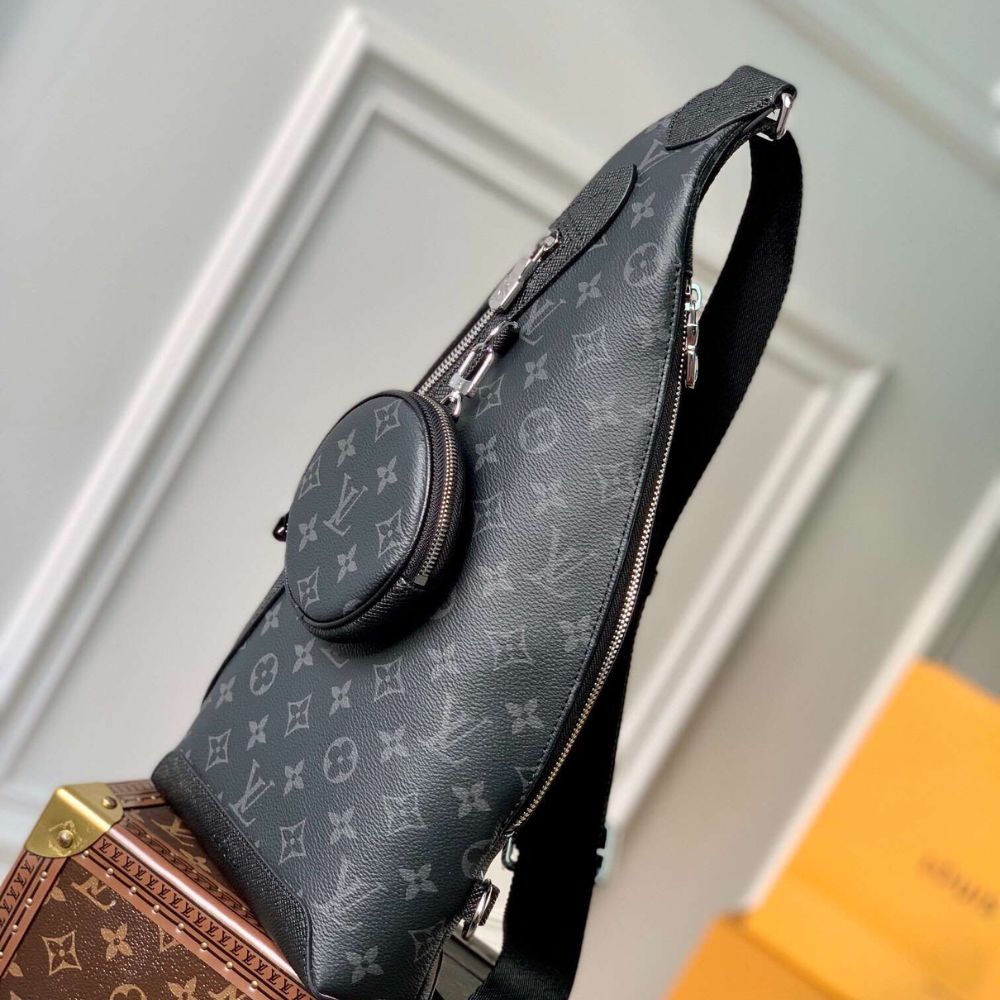 Louis Vuitton Duo Slingbag Black 7.9 Inches M30936
