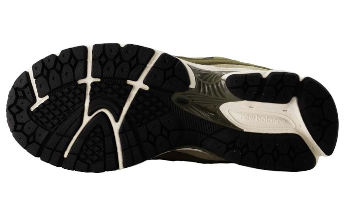 New Balance 2002R Dark Olivine U2002RCA Casual Running Shoes