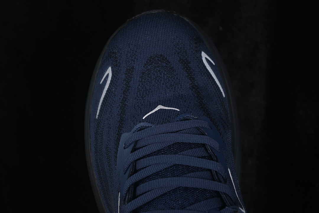 HOKA One One Clifton 10