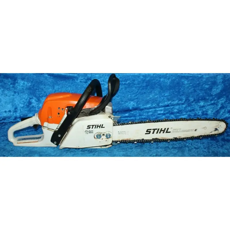 STIHL MS271 Chainsaw – Lightweight 50.2cc Gas-Powered Farm & Property Maintenance Tool