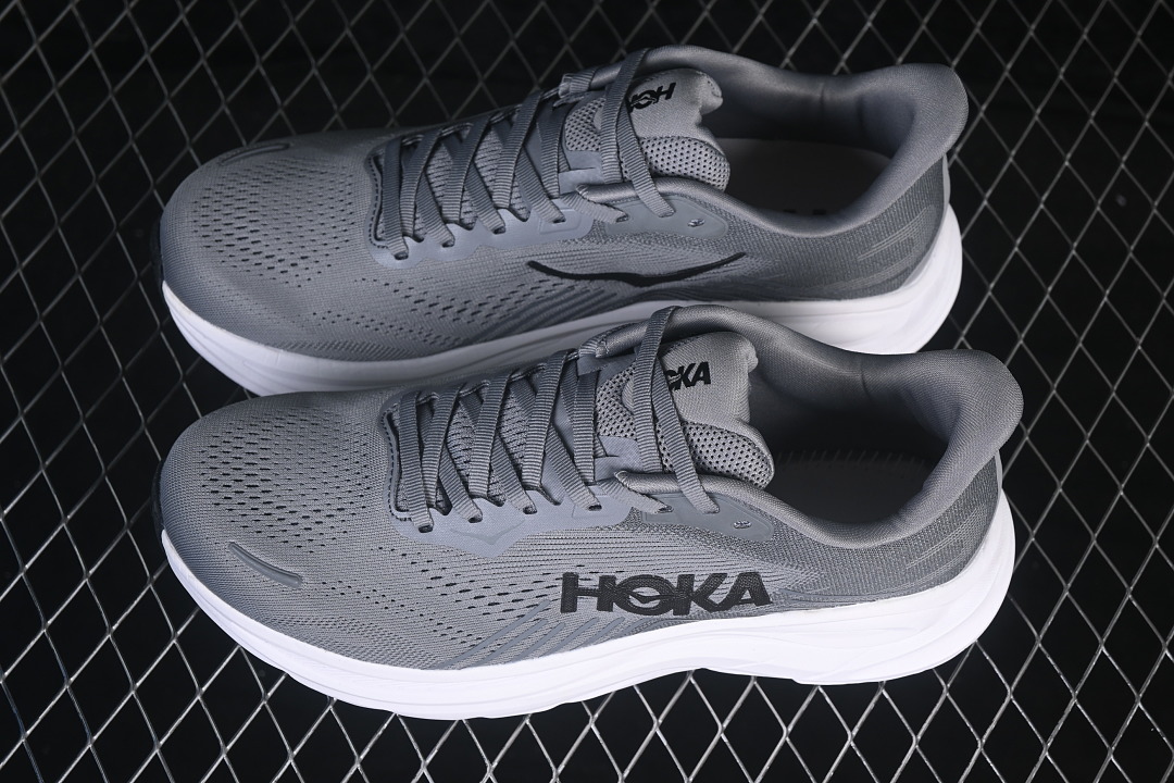 HOKA One One Clifton 11
