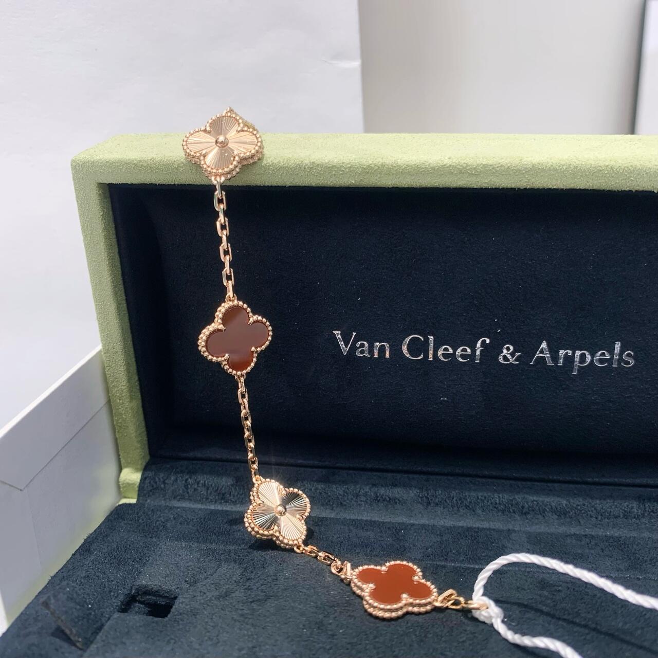 Van Cleef & Arpels Rose Gold Carnelian Laser Bracelet - cnluxepick