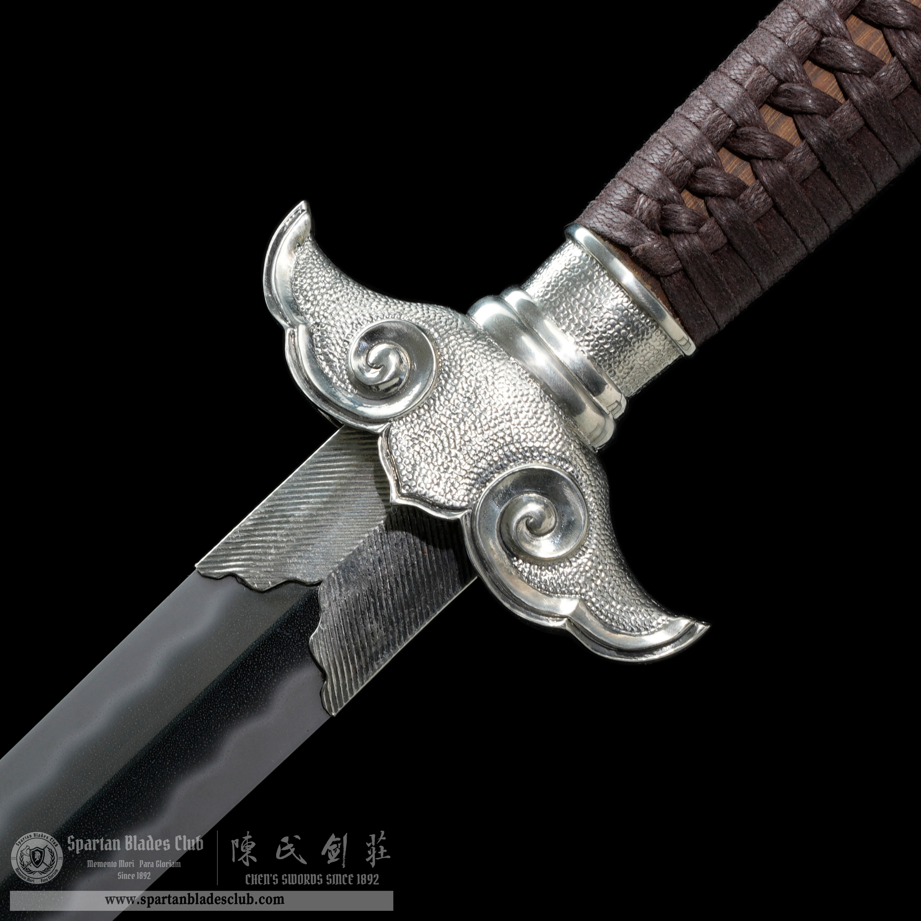 XA03 | Lüzu Jian Ⅱ | Chinese weapons | Leng Ning Steel | Red&Silver | Cloud | Battle-Ready | Full-tang | Spartan Blades Club | CHEN'S SWORDS 1892 - Spartan Blades Club - 陳氏劍莊1892