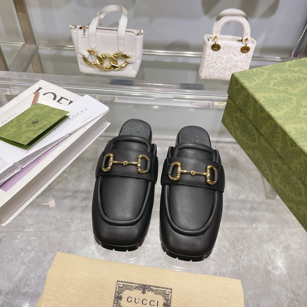 Gucci Women’S Mule With Horsebit Black