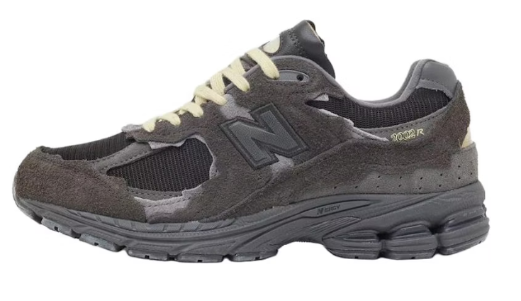 New Balance 2002R Protection Pack - Natural Blackened M2002RD5 Casual Running Shoes