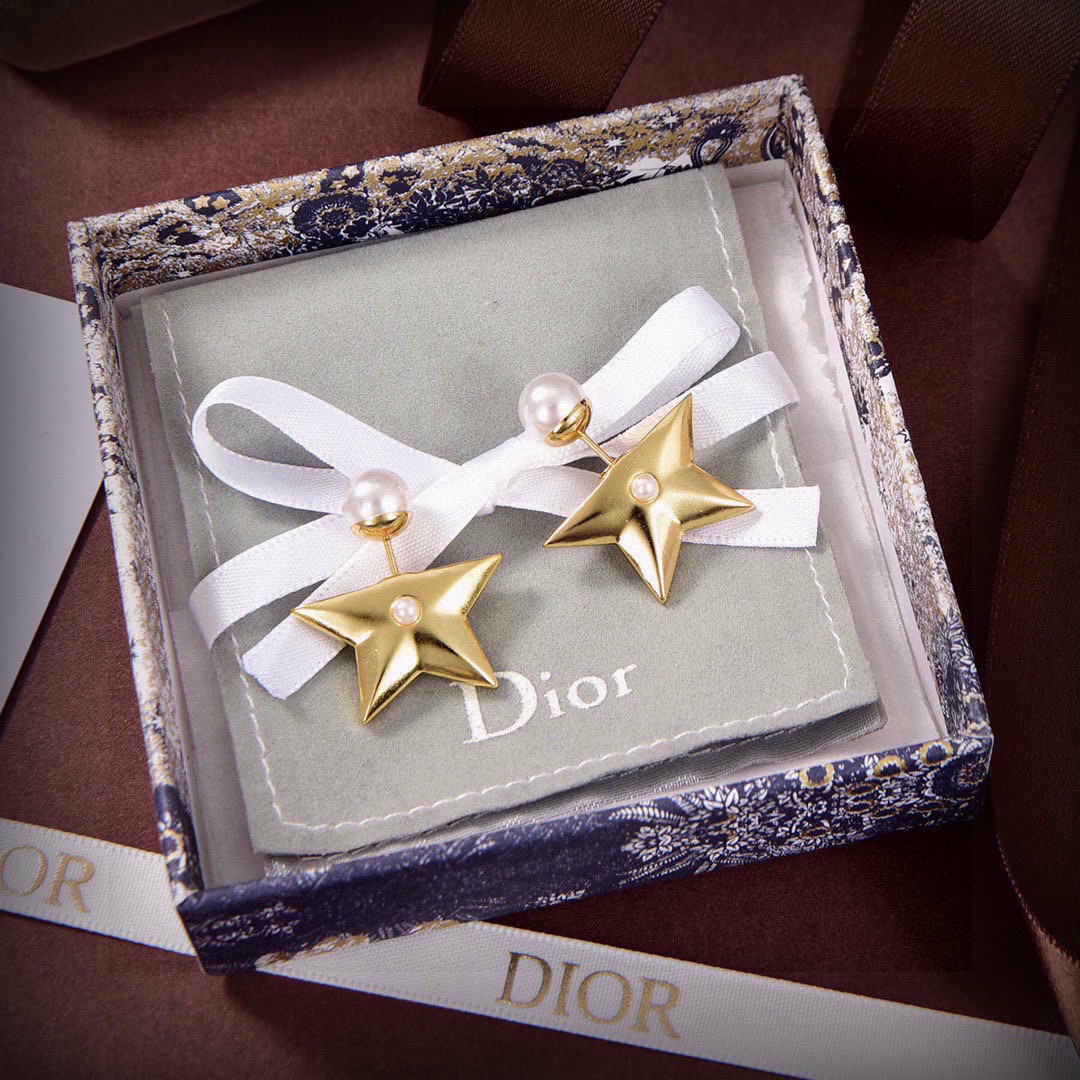 Dior Pentagram Earrings - cnluxepick