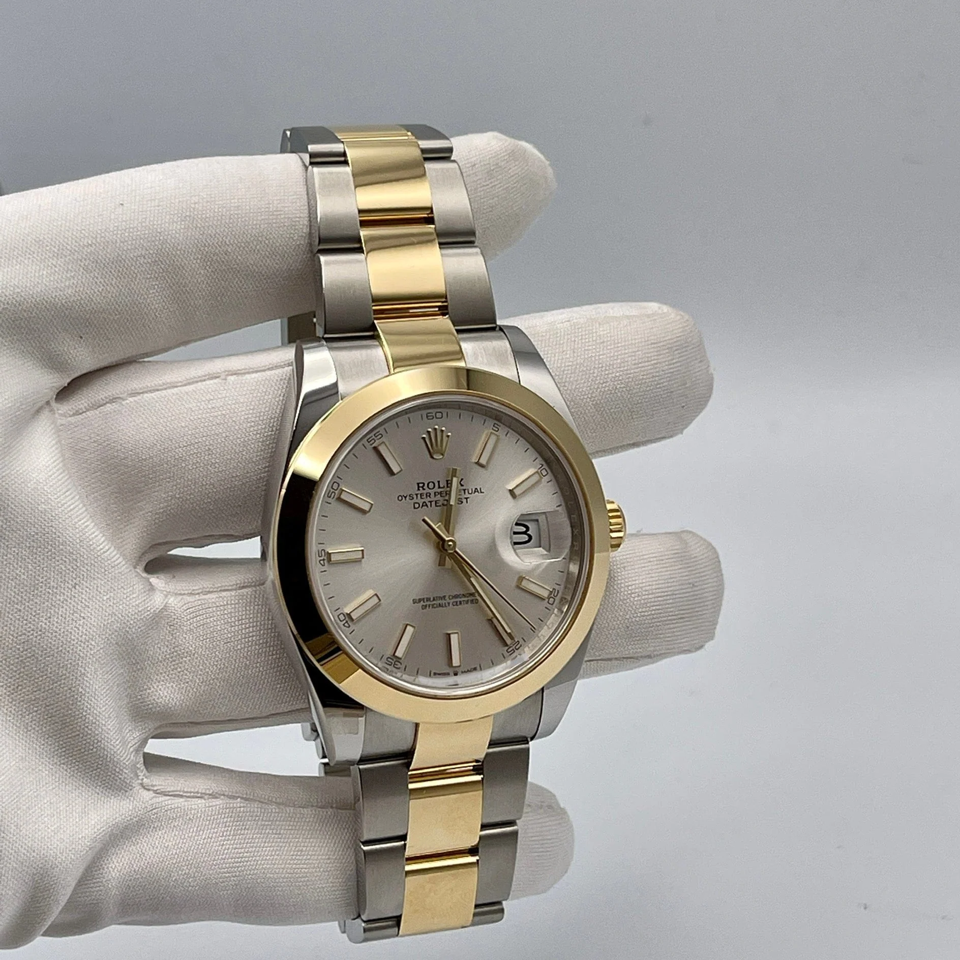 Rolex Datejust 41 126303 Stainless Steel Yellow Gold Silver Dial