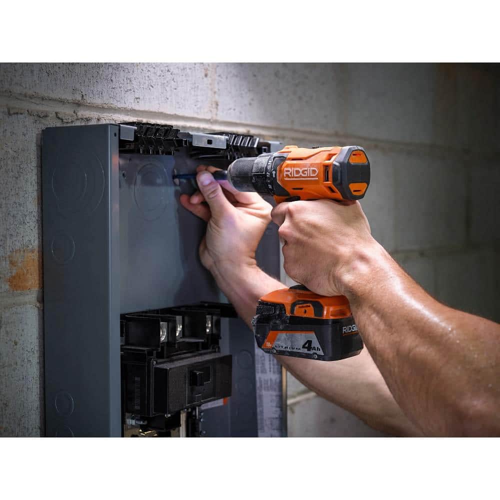 Ridgid 18V Lithium-Ion (2) 4.0 Ah Battery Starter Kit with Charger and Bag AC93044SBN