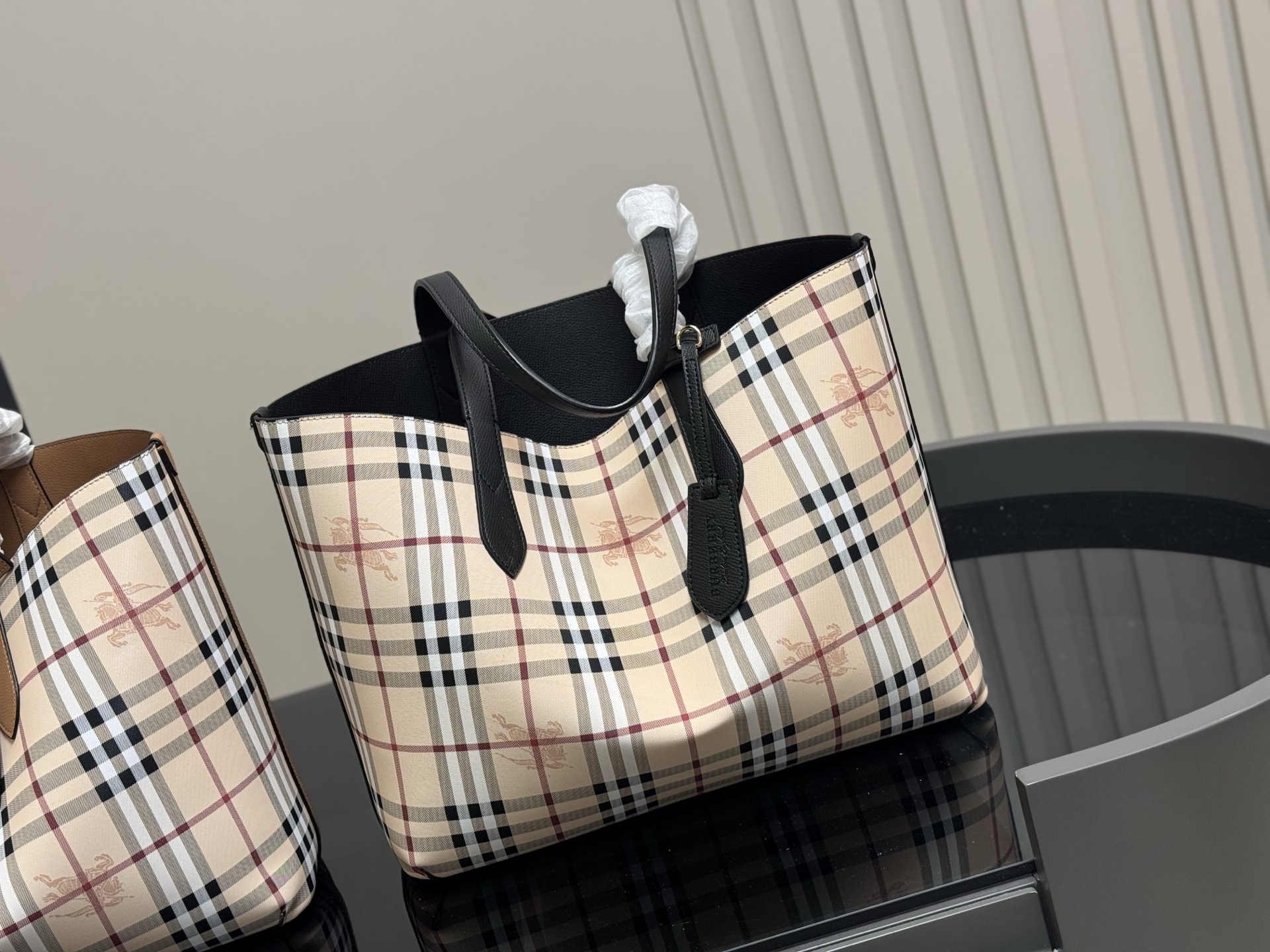 Burberry shopping bag canvas fabric - cnluxepick
