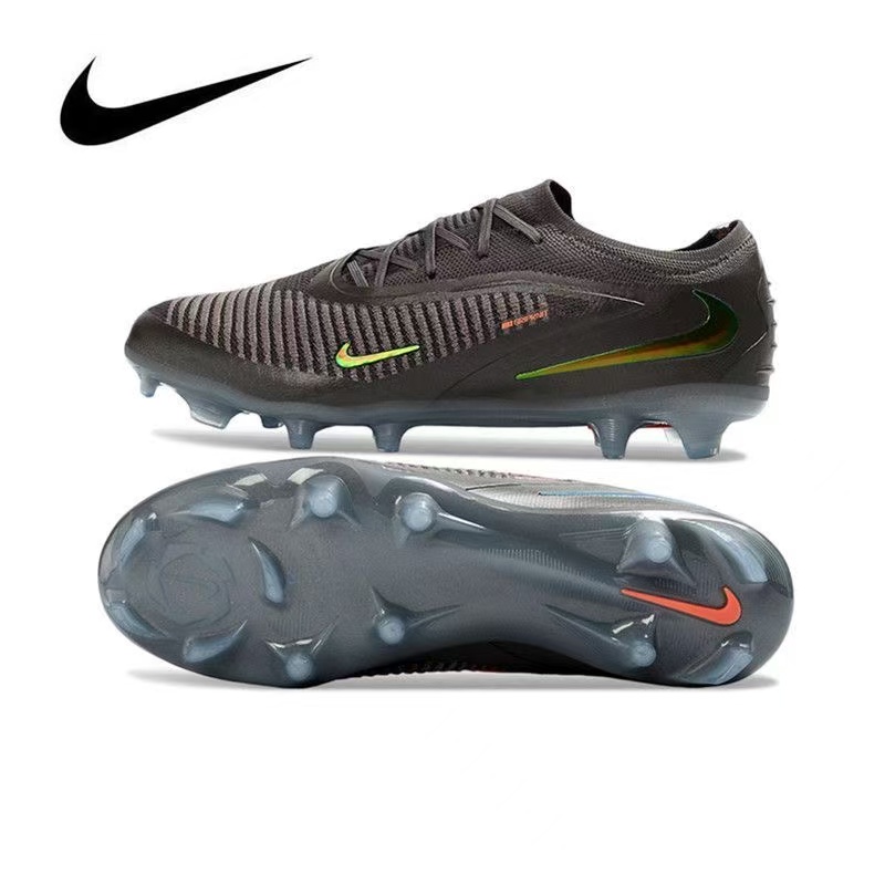 Black Mamba Phantom Football Shoes