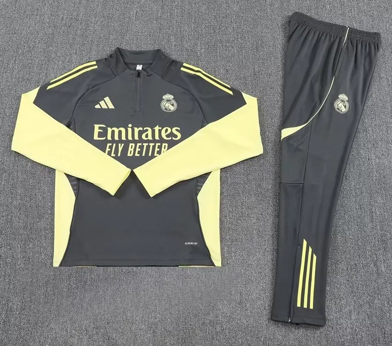 Real Madrid Survêtement / Training 2025 2026€39.99