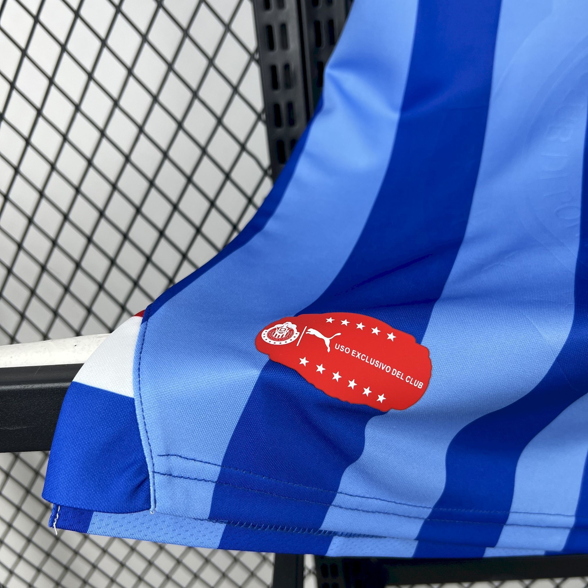 Retro Chivas 2017/18 110th Anniversary Jeresy