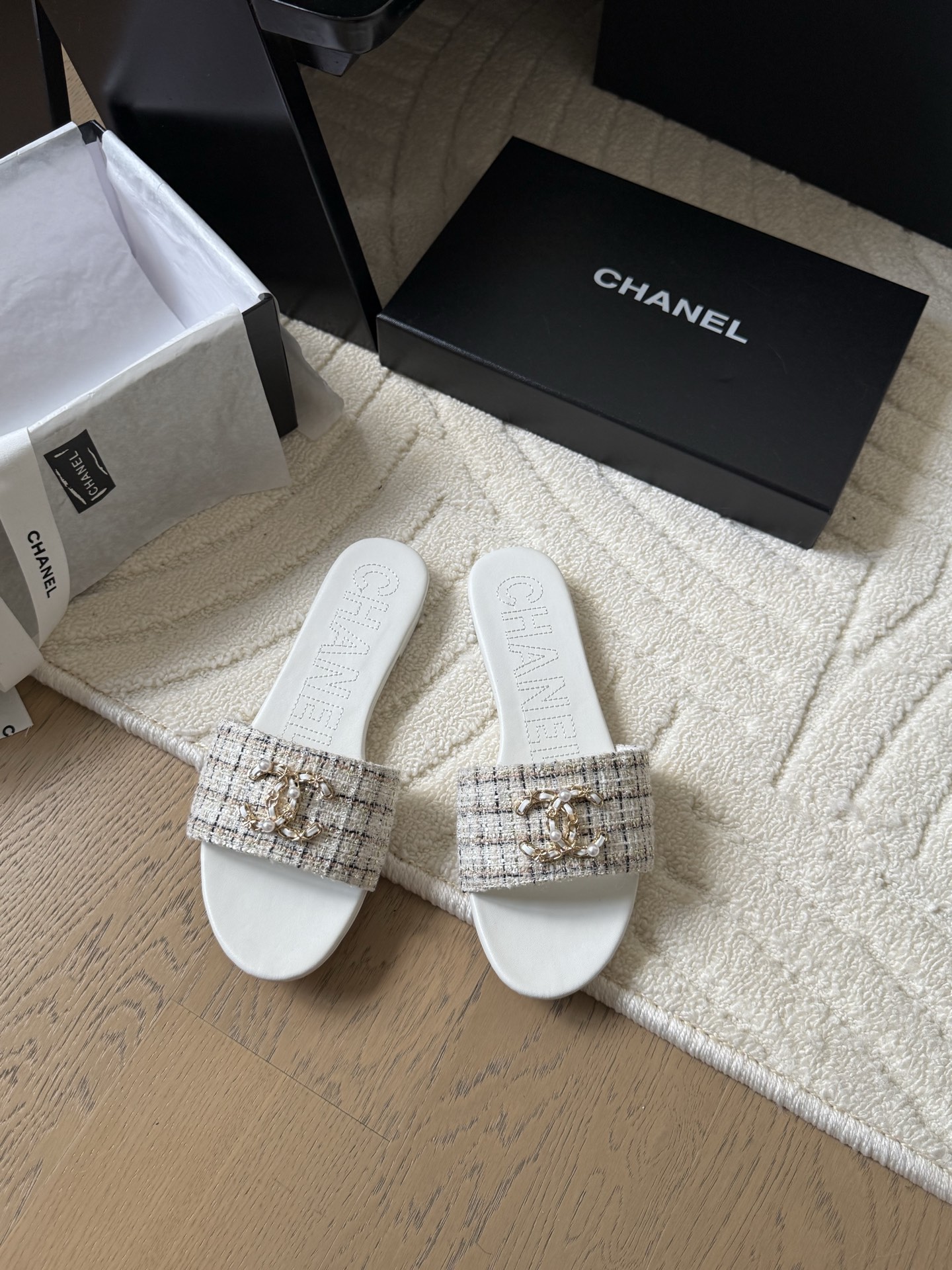 Chanel 25K new diamond slippers - cnluxepick
