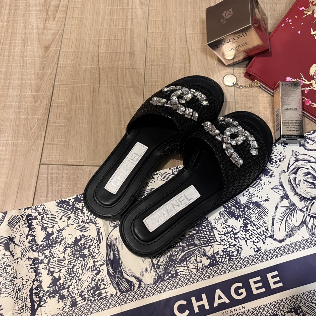 Chanel Coco Mark 23Ss Straw And Leather Sandals