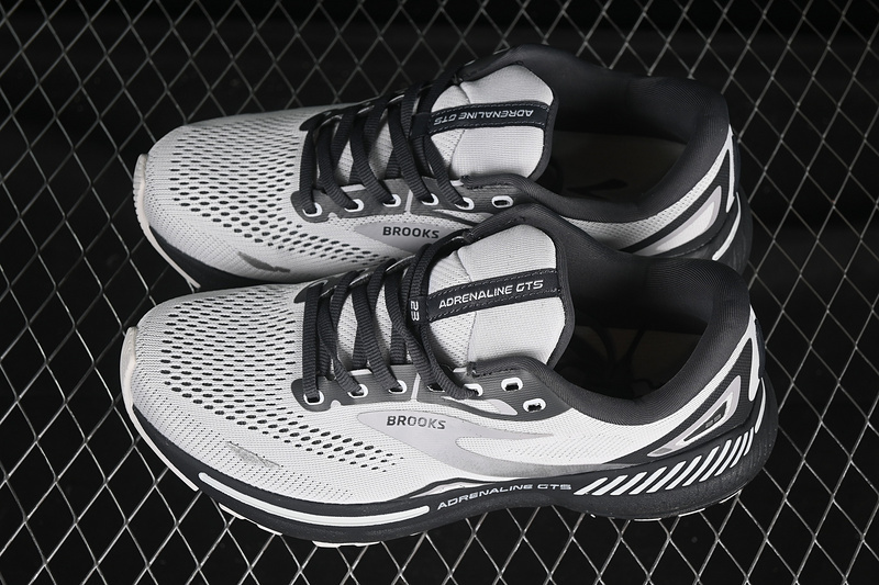 Brooks Adrenaline Gts 23 Running Shoes