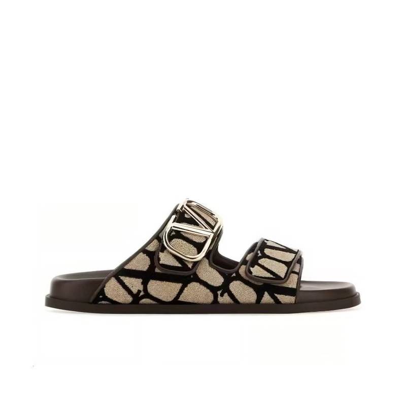 Valentino Leather Flat Fashion Flip-Flops Slide Sandal