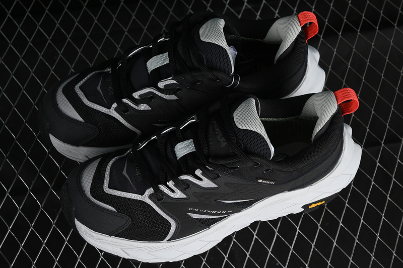 WTAPS x HOKA One One Anacapa Low GTX Jet Black 1155397/JTB