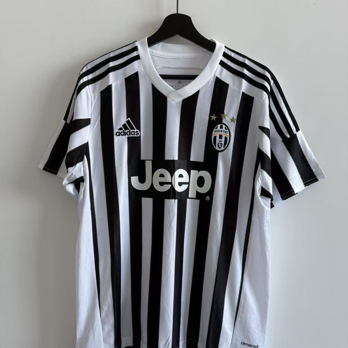 Juventus 15-16 home commemorative retro
