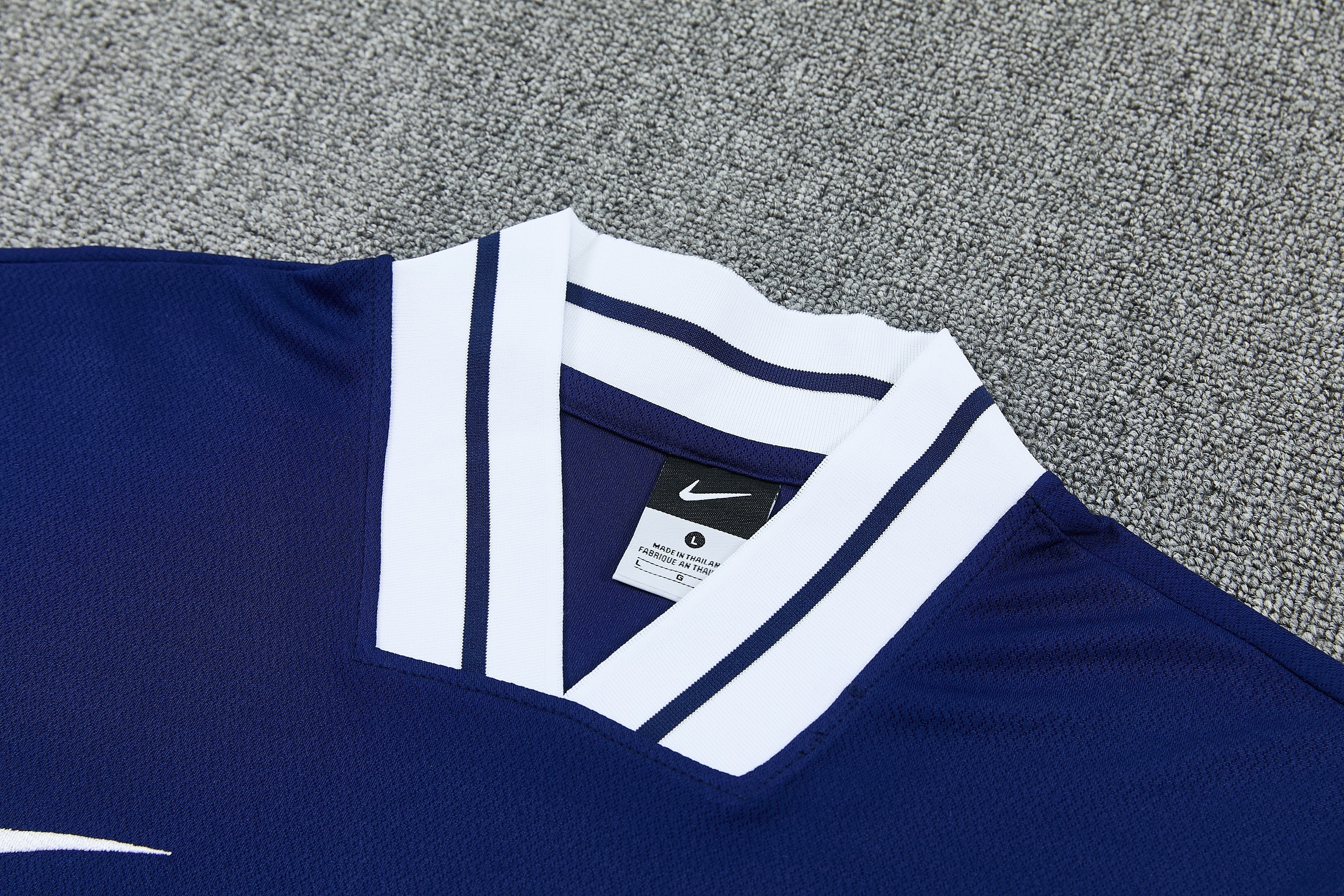 2526 PSG  Suit