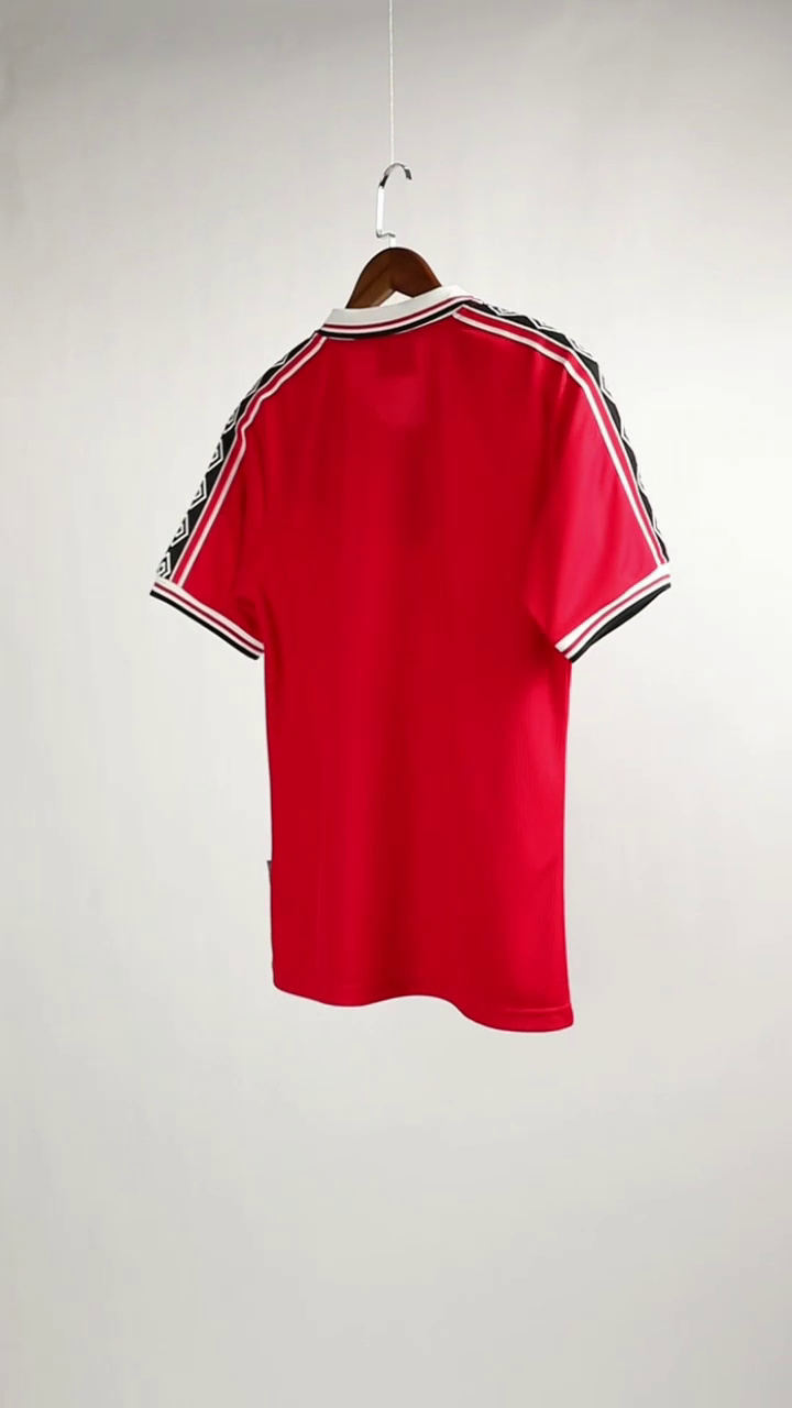 Retro Soccer Jersey Manchester United Home 98/00