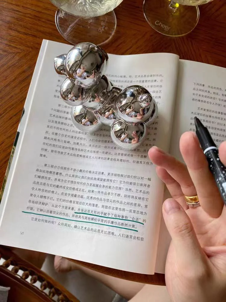 DC059 (Set) - Home Georg J* style Danish bicolored balloon dog paperweight silver grey home ornament