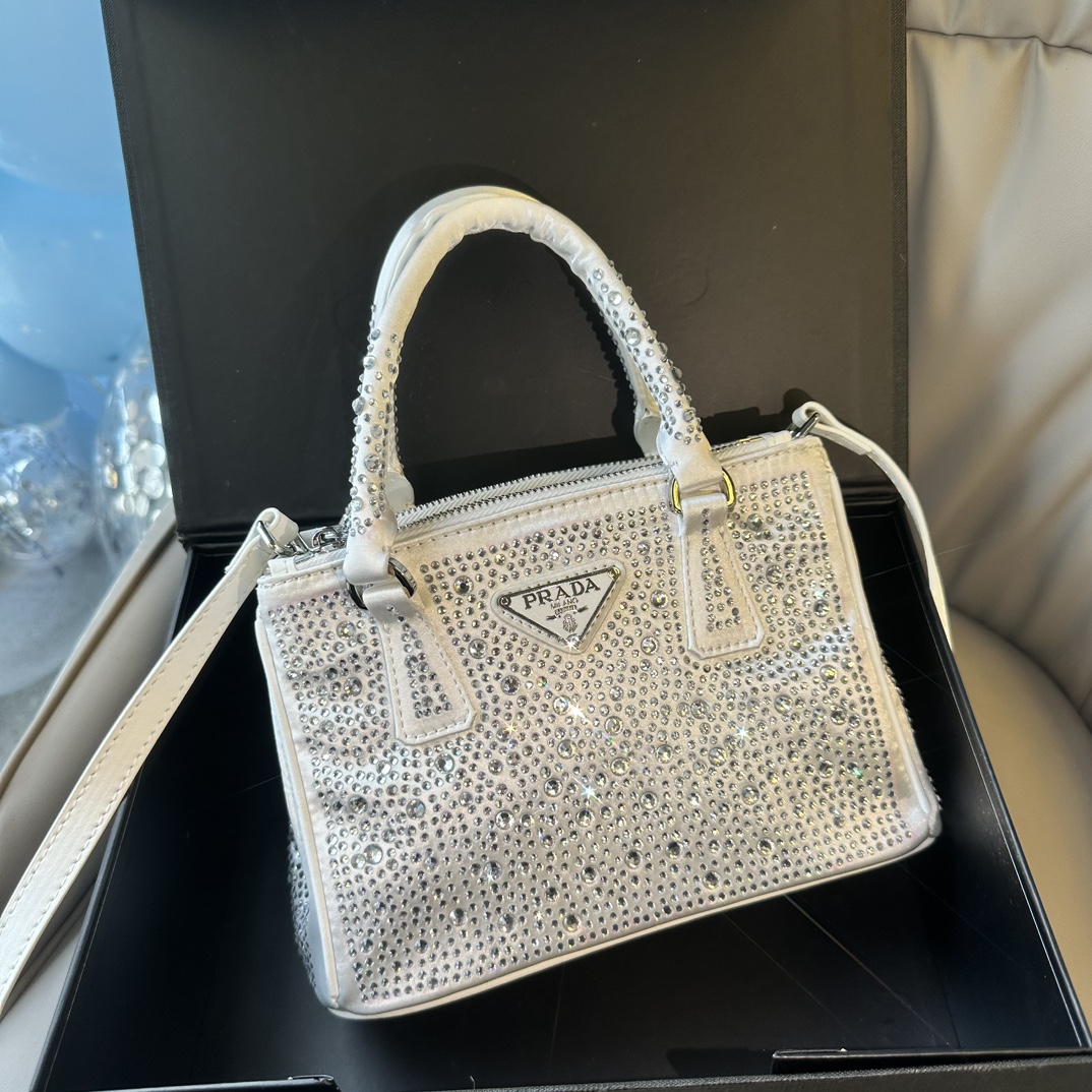 Prada rock crystal BlingBling handbag - cnluxepick