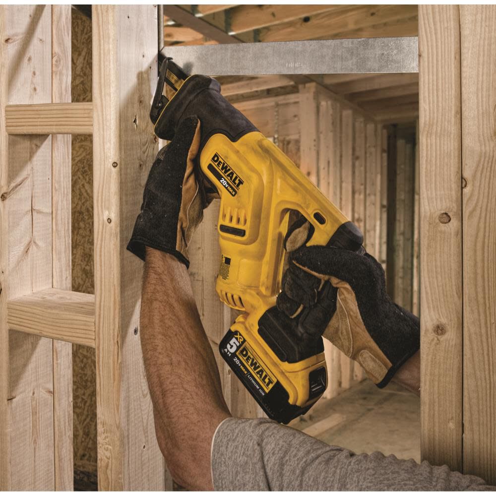 DEWALT 20 V MAX Compact Reciprocating Saw Kit (5.0Ah) DCS387P1
