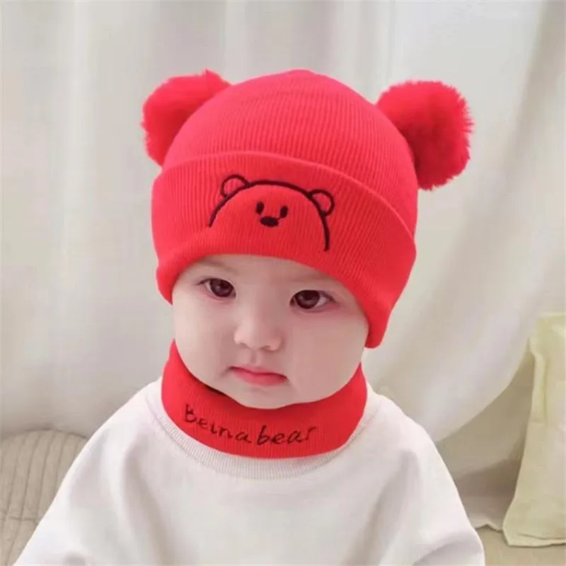 Set of Two Cotton Wool Hat With Super Cute Baby Towels