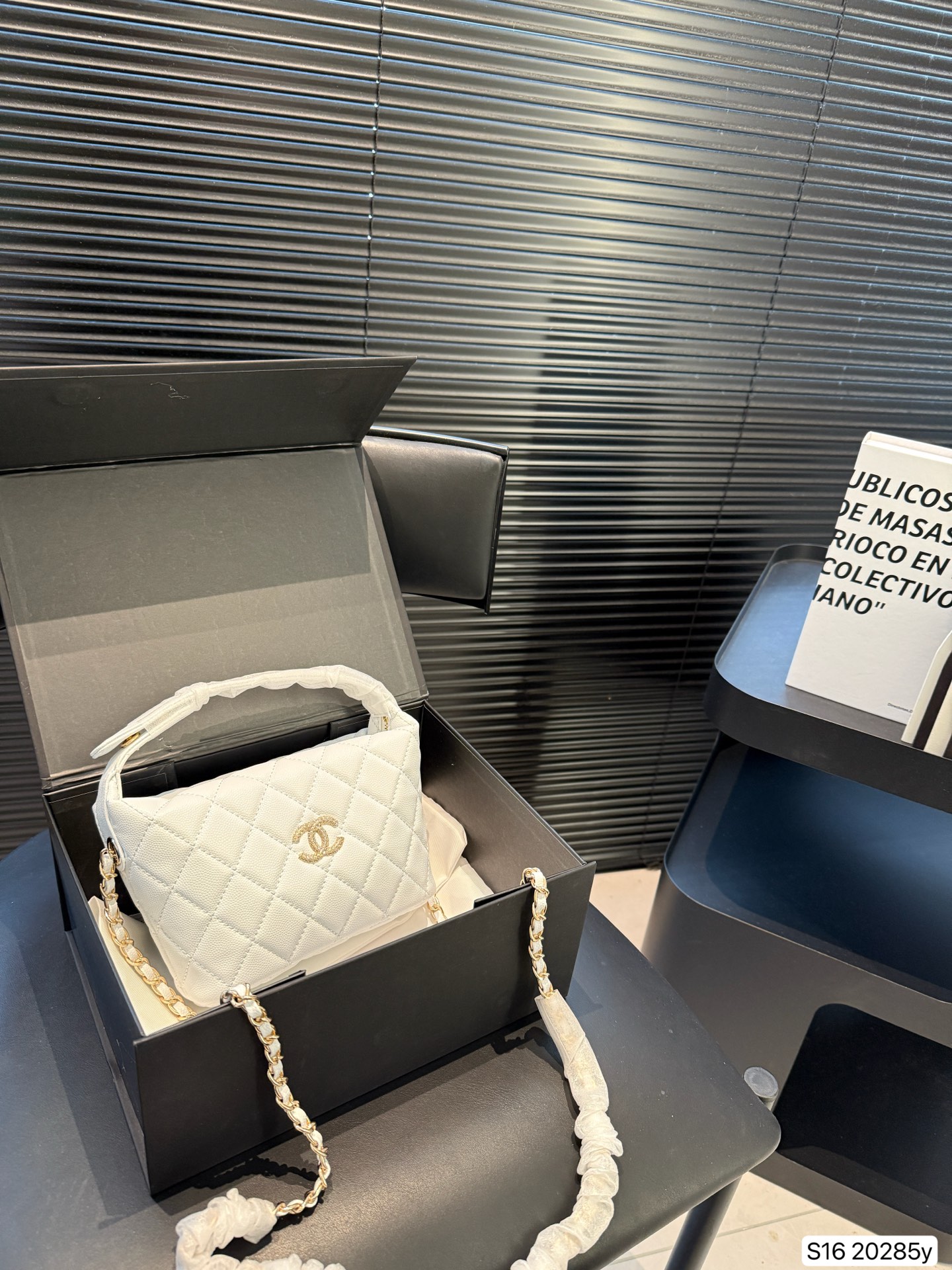 Chanel lunch box bag - cnluxepick