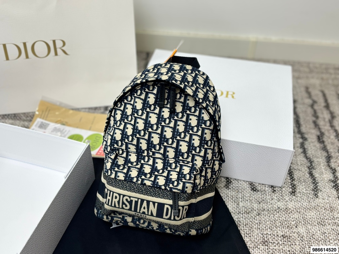 Dior Classic Backpack - cnluxepick
