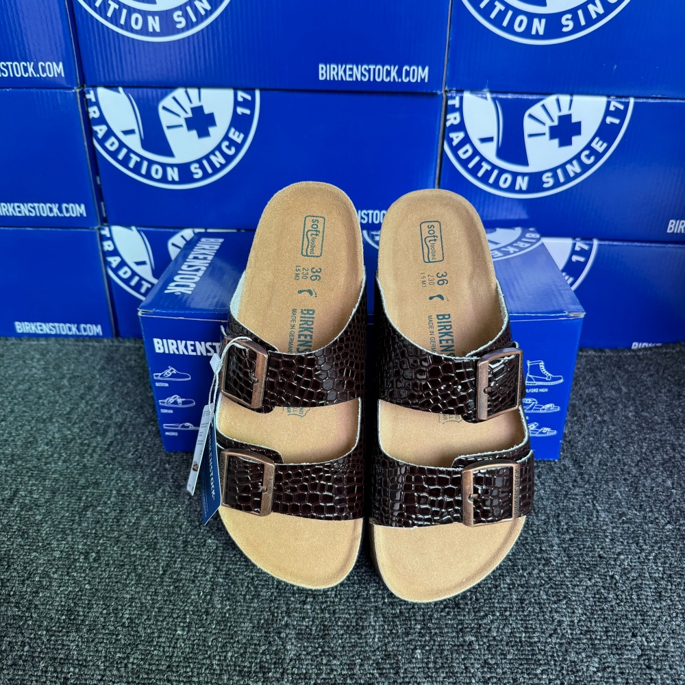 Birkenstock Arizona Snake-Pattern Casual Sandals