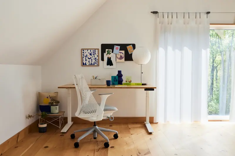 Sayl Ergonomic Office Chair – Lightweight Mesh Back Design