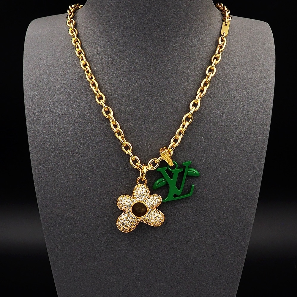 Louis Vuitton Lv Blooming Necklace Gold With Green M01867
