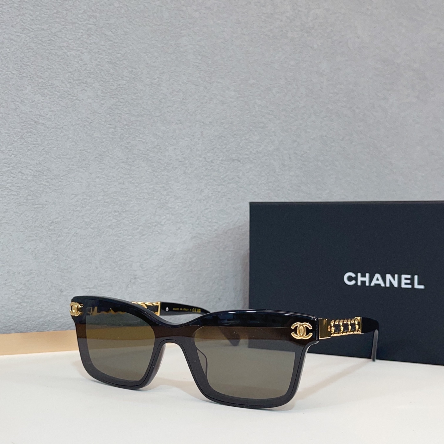 Chanel luxury sunglasses - cnluxepick