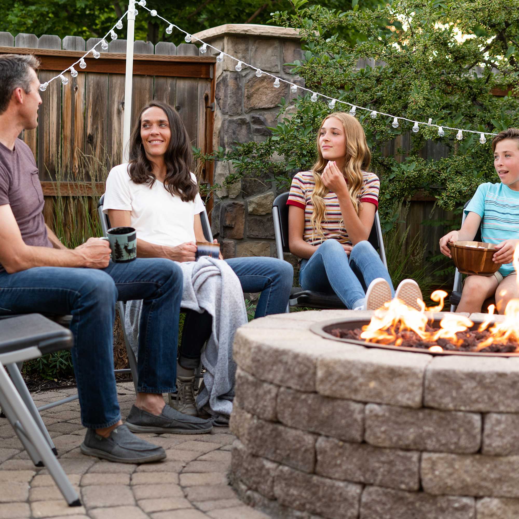 Lifetime Classic Folding Chair – 6 Pk (Commercial)