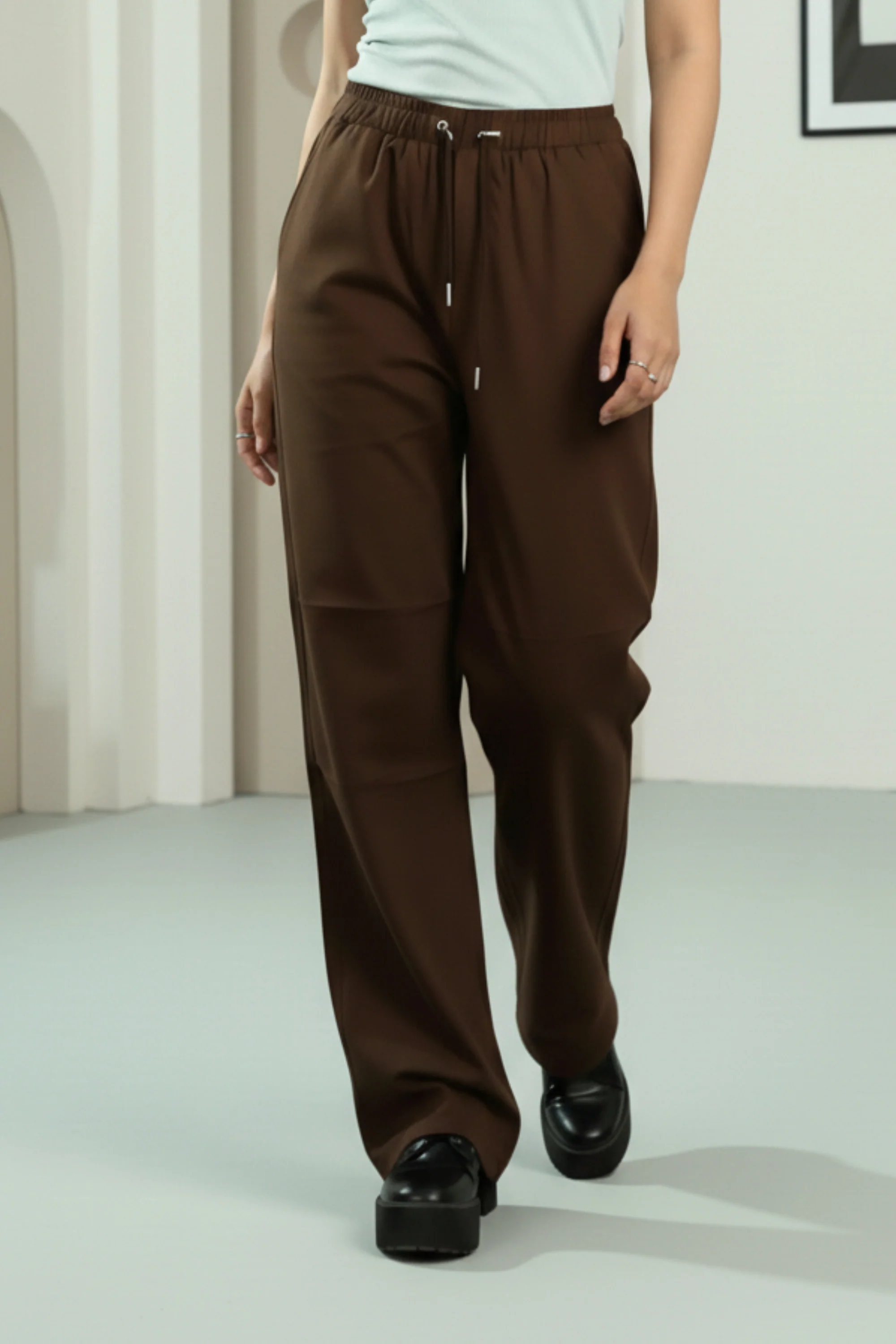 Barrel Brown Oversized Trousers
