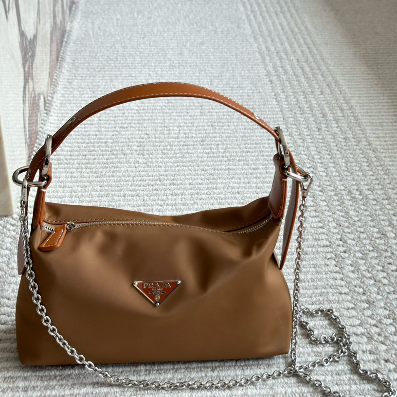 Prada Dumpling Bun chain handbag - cnluxepick