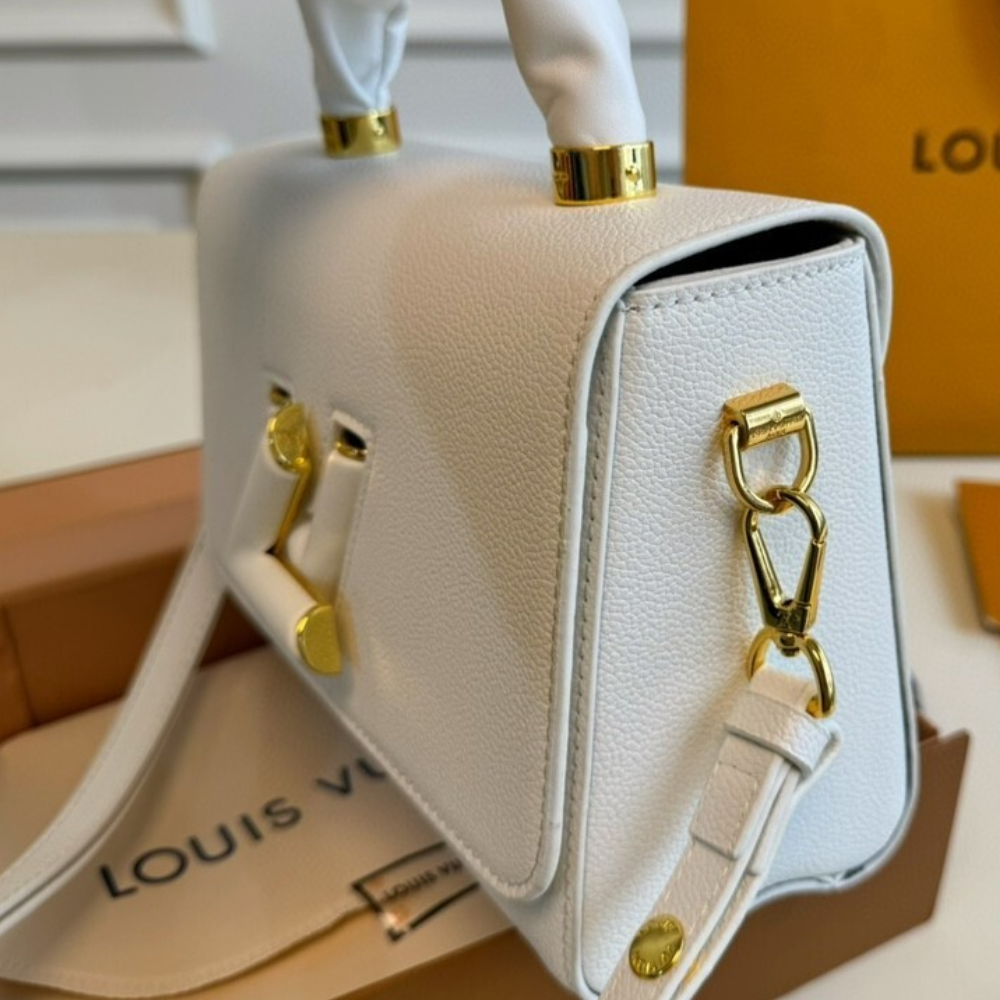 Louis Vuitton Twist PM White Gold 9.0 Inches