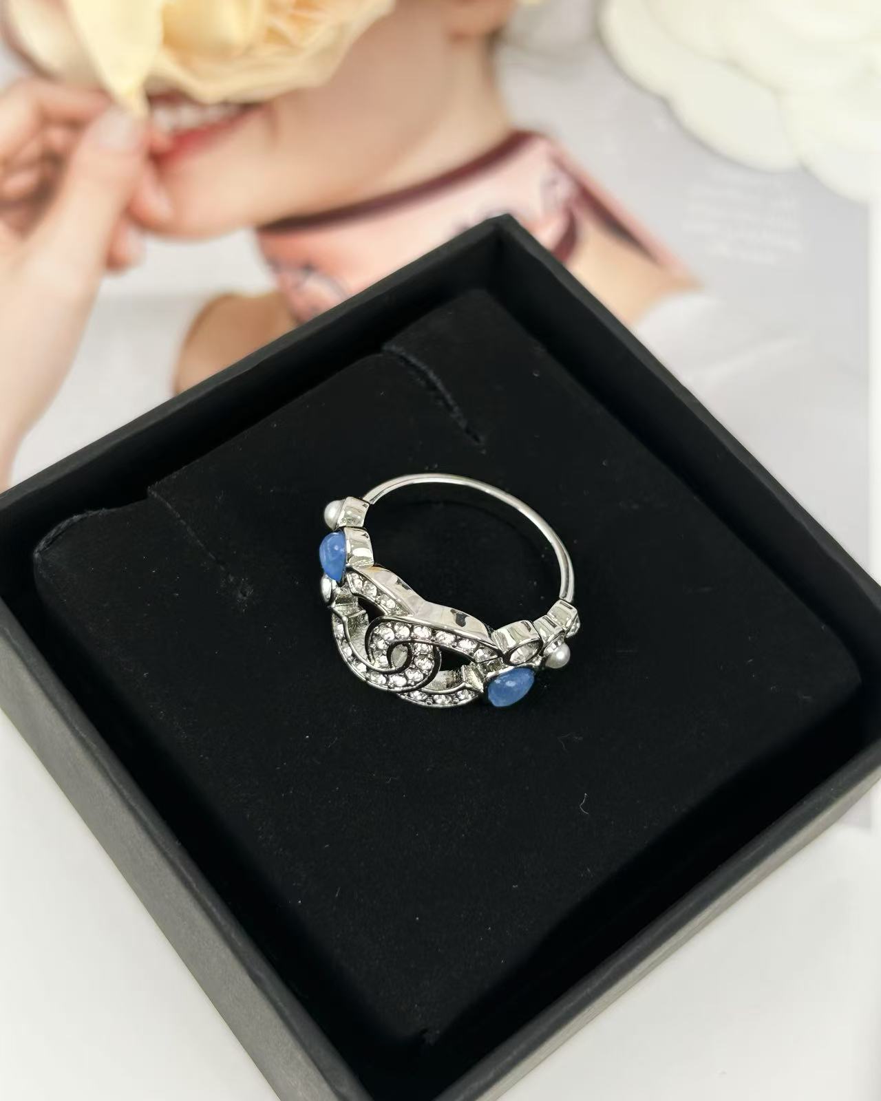 Chanel blue zircon heart full diamond double c ring - cnluxepick