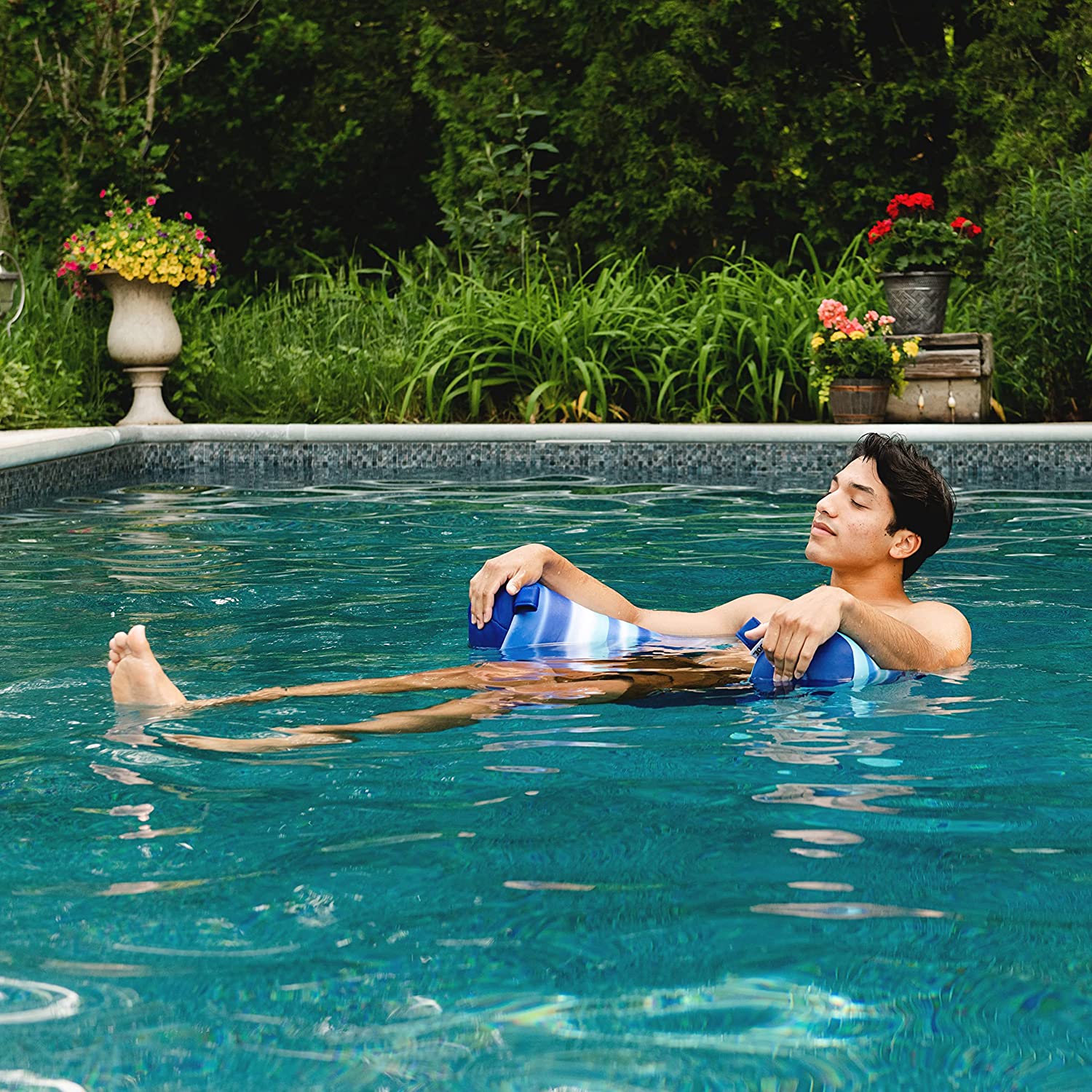 Big Joe Noodle Sling No Inflation Needed Pool Seat with Armrests, Blurred Blue, 3ft
