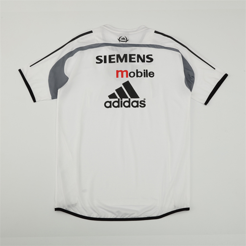 2004/05 Real Madrid Retro Short Sleeves Training Jersey - White